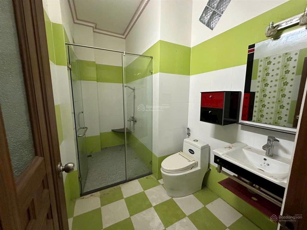Nhà thuê 4 tầng  5 x 20m  100m2  5 pn, 5 wc  mt đường số 2  20m kdc 6b intresco, bình hưng