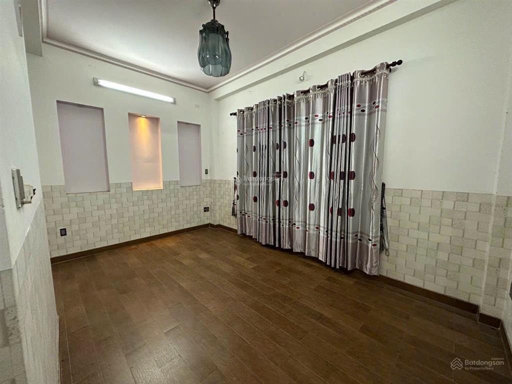 Nhà thuê 4 tầng  5 x 20m  100m2  5 pn, 5 wc  mt đường số 2  20m kdc 6b intresco, bình hưng