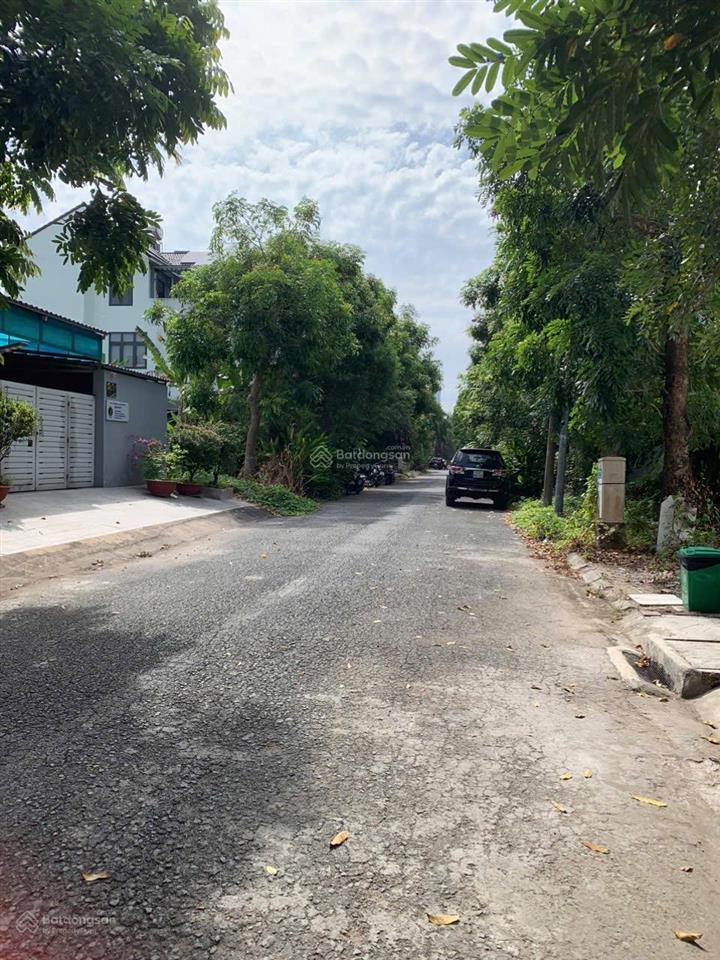 Nhà thuê biệt thư trệt,lầu15 x 18270m2 đường 12m kdc greenlife 13c xã phong phú, bình chánh cũ