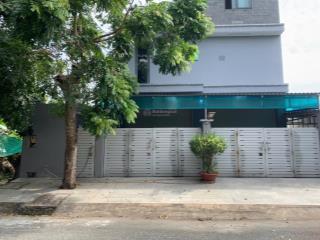 Nhà thuê biệt thư trệt,lầu15 x 18270m2 đường 12m kdc greenlife 13c xã phong phú, bình chánh cũ