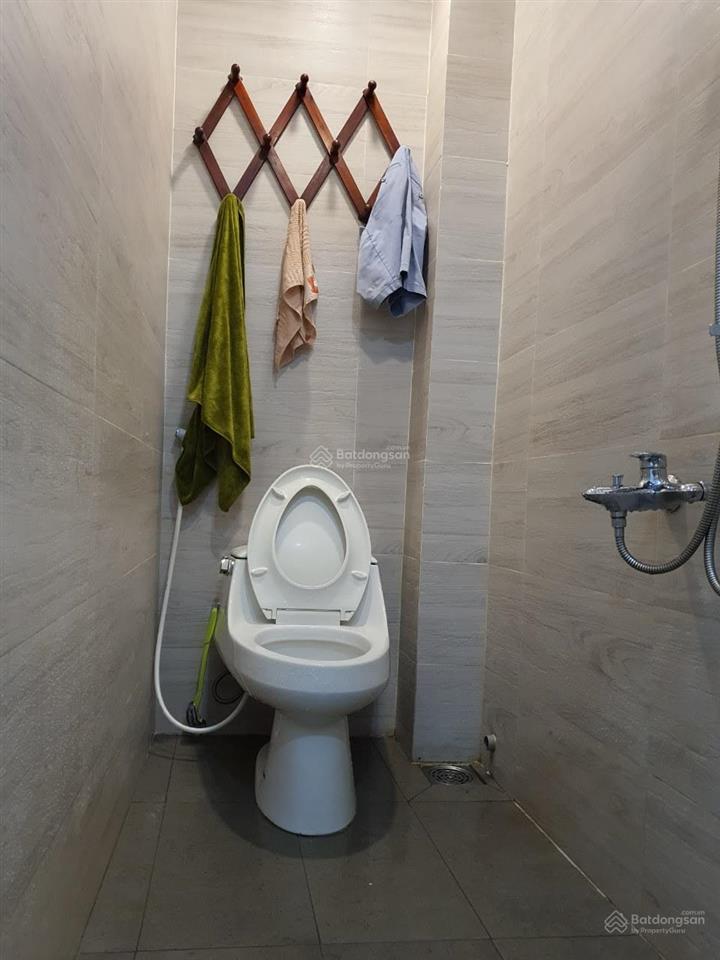 Nhà bán trệt, lầu 4,2x11 46m2 dt sàn 84,2m2  hẻm thông gần 3m ô tô đậu 30m đường tạ quang bửu p3q8