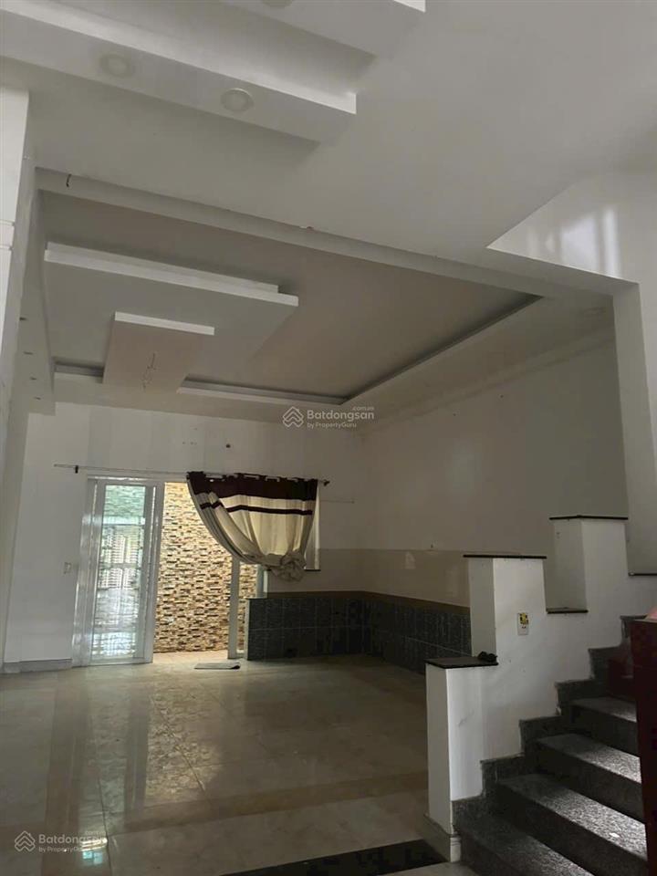 Nhà bán 4 tầng5 x 20100m2giá8tỷ7 tl 5 pn,6 wc kdc t30 đường 12m nội bộ phạm hùng xã bình hưng