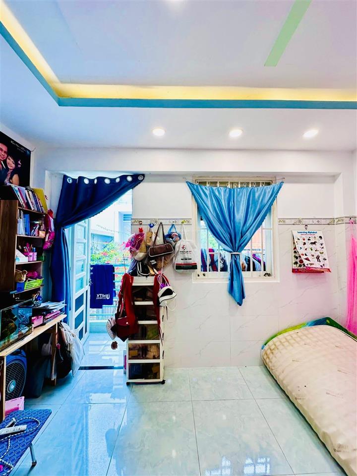 Nhà bán trệt,lầu4 x 1248m2 đúc btct hẻm rộng 4m trước nhà đường tám danh gần parc mall p4q8 cũ