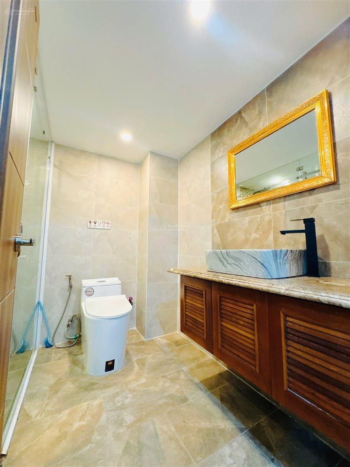 Nhà bán 4 tầng 4 x 206 pn,7 wc mặt tiền kinh doanh phạm thế hiển p3q8( số lẻ ko quy hoạch) shr hc