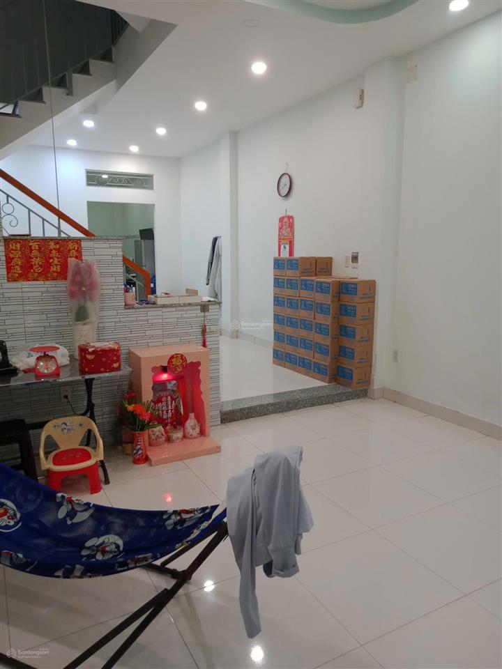 Nhà bán 4 tầng  5 x 22m  110m2 4pn, 5 wc giá 8tỷ6 tl mặt tiền 10m kdc phú lợi p7q8 cũ