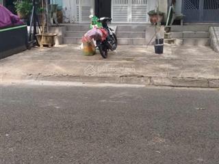 Bán chung cư tầng trệt + lưng 74m2 2pn (shophouse) sổ hồng  đường 12m kdc phú lợi p7 q8, 2tỷ990 tl