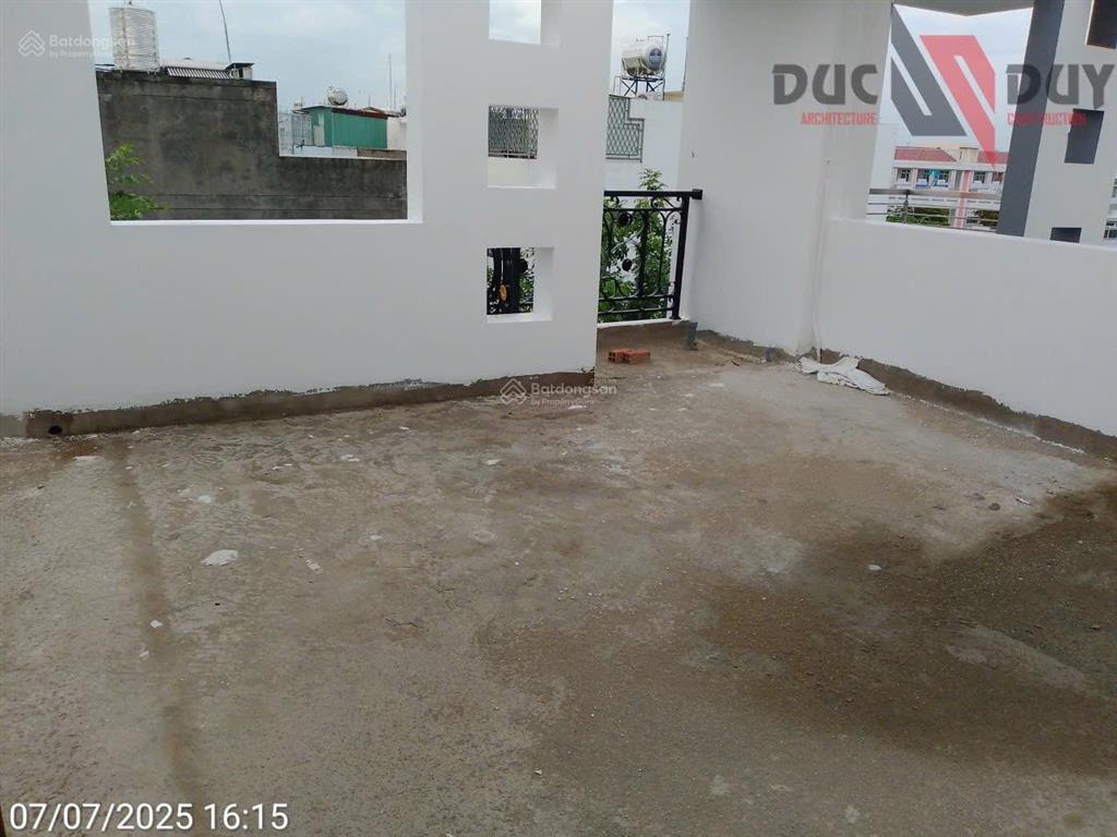 Nhà bán thô 4 tầng5 x 20100m25 pn,5 wc kdc 13e intresco7tỷ5 sh xã phong phú nay xã bình hưng bc