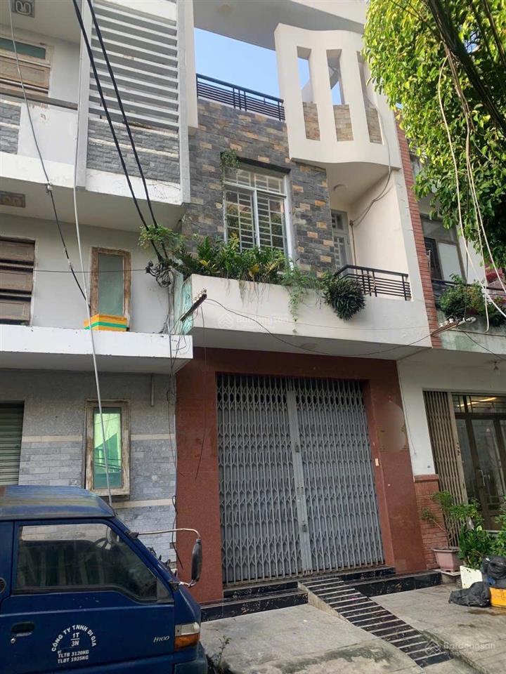 Nhà thuê 4 tầng  4 x 15  60m2  4pn, 3wc đường nội bộ ô tô tạ quang bửu p5 q8 giá 16 triệu/th