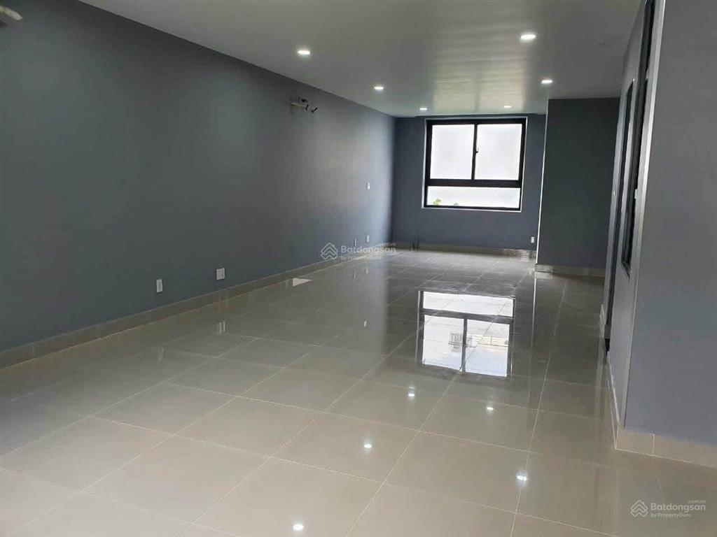 Nhà thuê 4 tầng5 x 20100m25 pn,5 wc đường 12m kdc 13e 15triệu/th xã phong phú nay xã b hưng bc