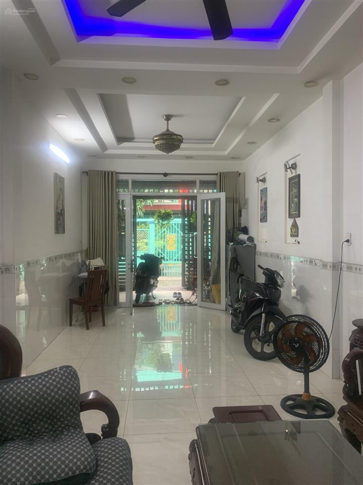 Nhà bán trệt, lầu  4 x 23m (nở hậu 5,6)  107m2  4 pn, 2 wc  hẻm thông 3,3m, ql 50 xã bình hưng