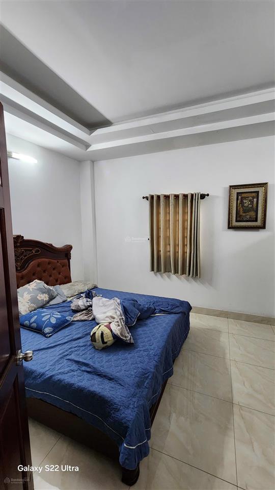 Nhà bán trệt, lầu  4 x 23m (nở hậu 5,6)  107m2  4 pn, 2 wc  hẻm thông 3,3m, ql 50 xã bình hưng