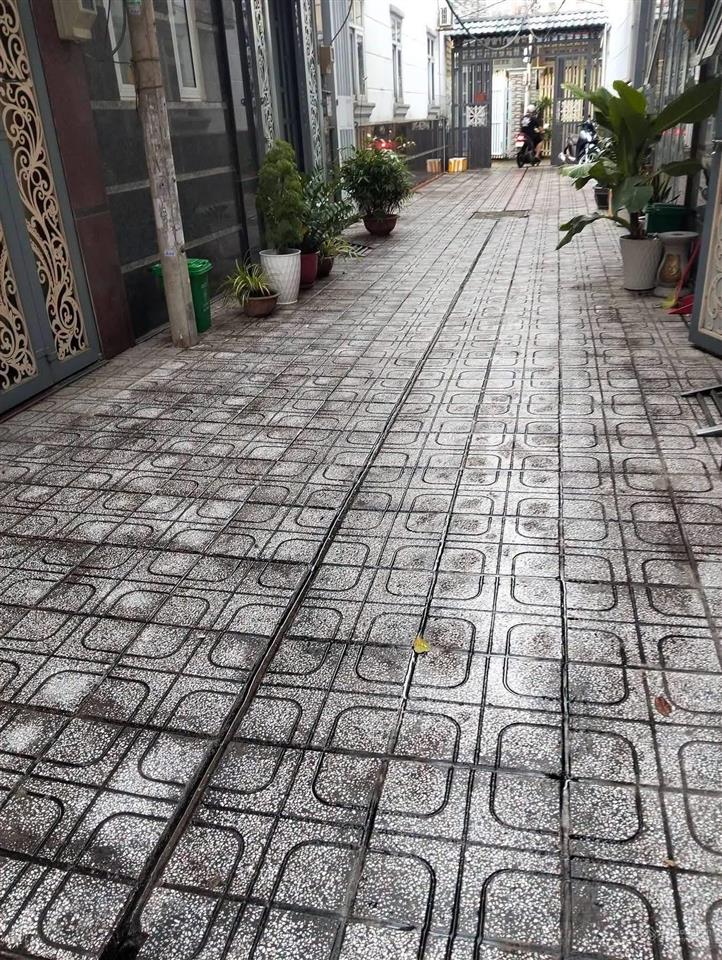 Nhà thuê 4 tầng5,3 x 104 pn,3 wchẻm 141 đường tám danh p4q8 gần parc mall aoen15 triệu/th