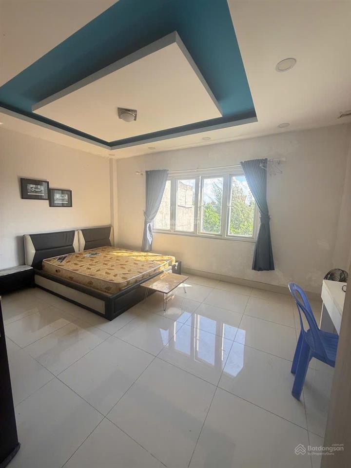 Nhà bán 4 tầng5 x 175 pn,4 wc mặt tiền 12m kdc greenlife 13cnay xã bình hưng ( phong phú bc cũ)