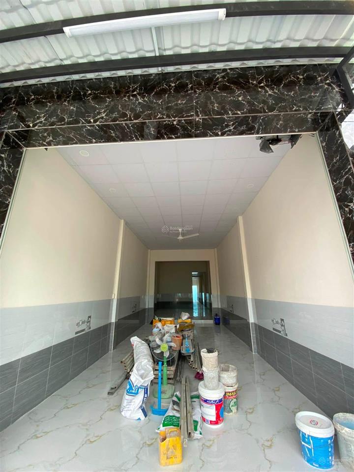 Nhà thuê 4 x 33132m2 2 pn, 2 wc mặt tiền kinh doanh quốc lộ 50 liền kề kdc bình hưng. 25 triệu/th