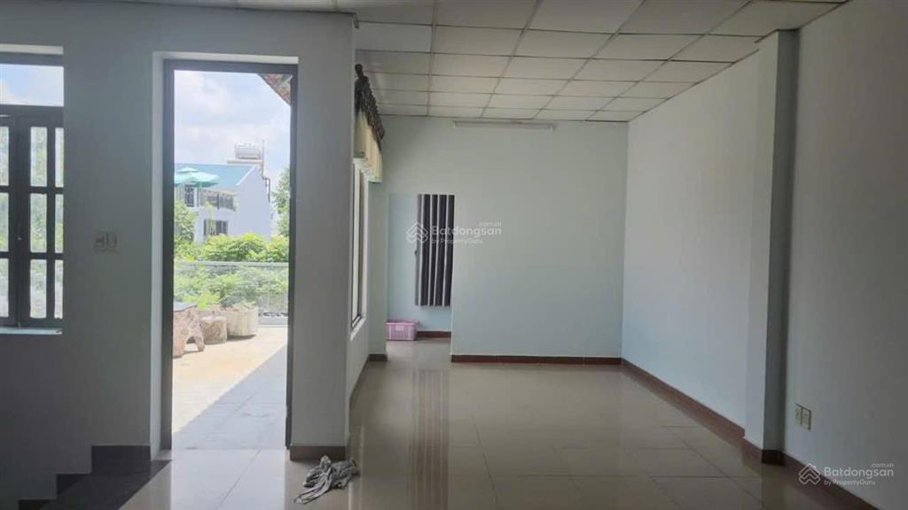 Nhà bán 4 tầng+st7 x 20m 140m²dt sàn 382m²mt đường số 7 kdc conic 13b, phong phú, bc cũ.