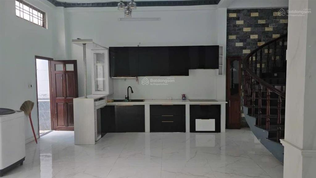 Nhà bán 4 tầng+st7 x 20m 140m²dt sàn 382m²mt đường số 7 kdc conic 13b, phong phú, bc cũ.