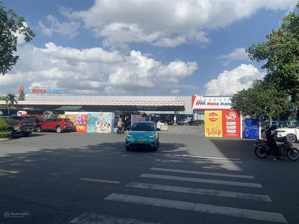 Nhà bán 4 tầng 4 x 2080m2 mặt tiền kinh doanh chợ lớn ngay góc đường bình phú p11q6 cũ17 tỷ tl