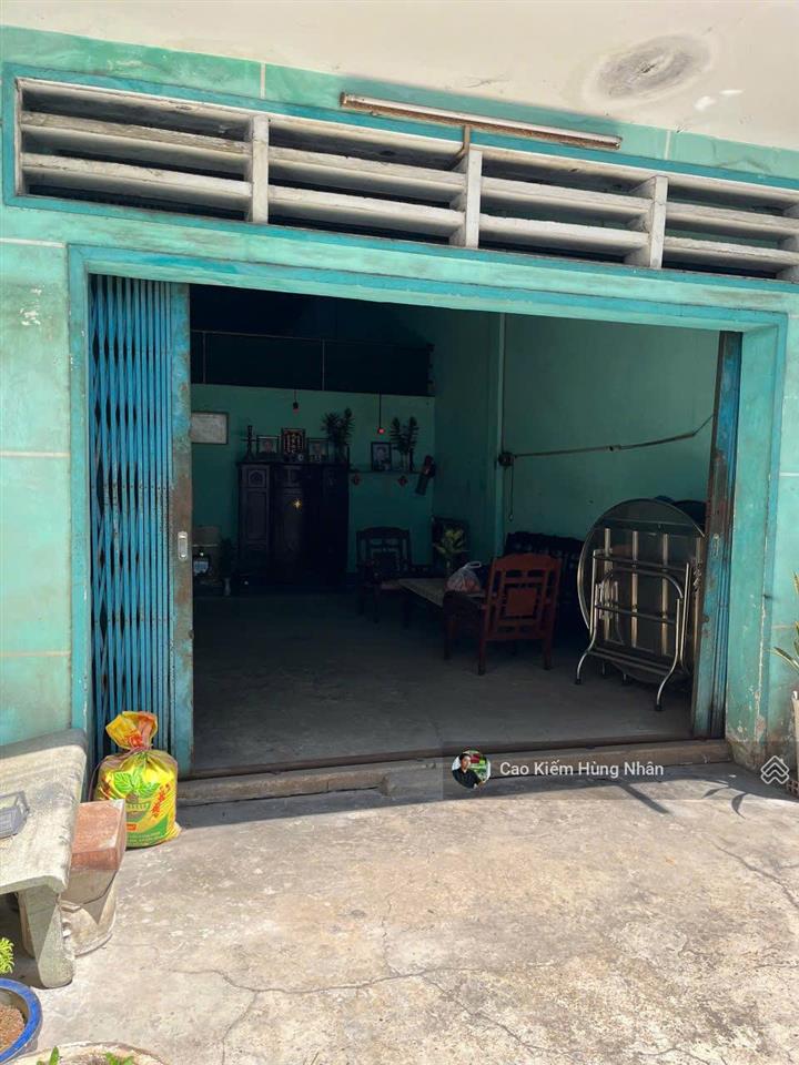 Bán nhà riêng tại thị trấn củ chi 111m2 đã hoàn công ngay trung tâm. giá bán 1 tỷ 850 triệu.