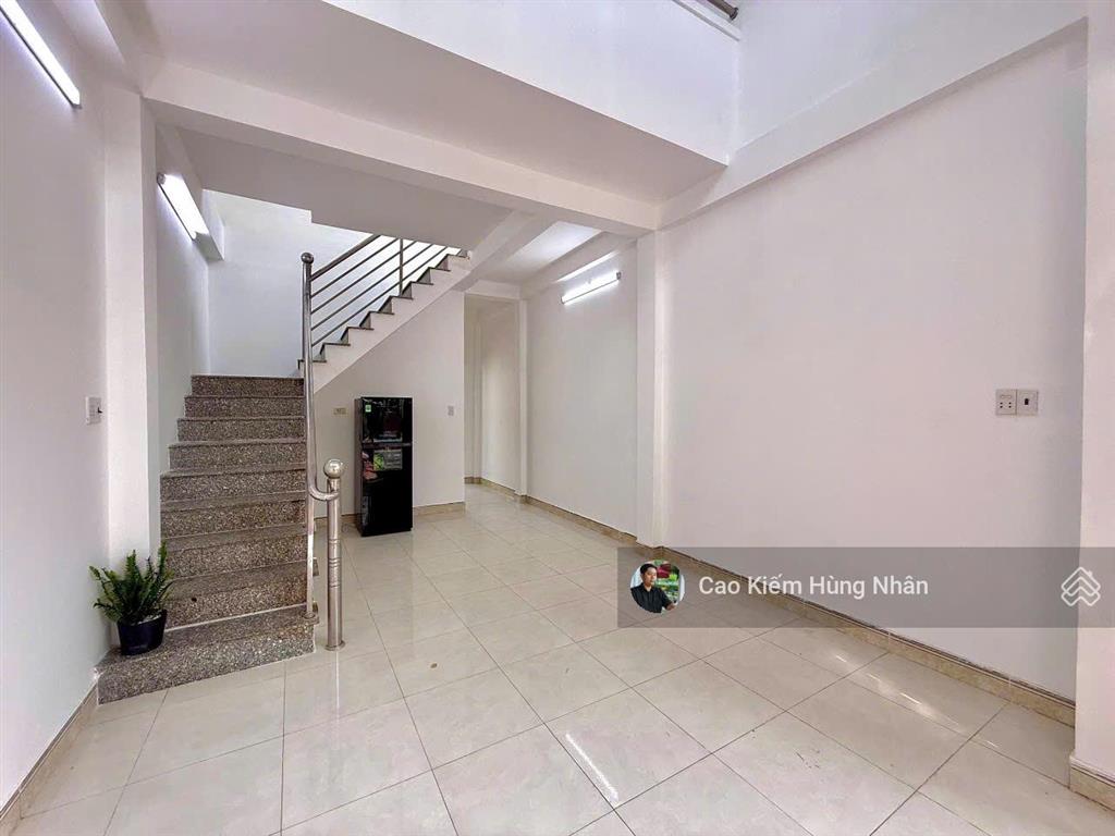 Bán nhà 1 trệt 1 lầu xã phước vĩnh an đường mai thị buội 4x22 ont. giá bán 2 tỷ 350 triệu.