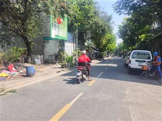 Đất nền cl 5x20 sổ đỏ cầm tay đường 12m dân cư đông đúc 73tr/m tại q.2