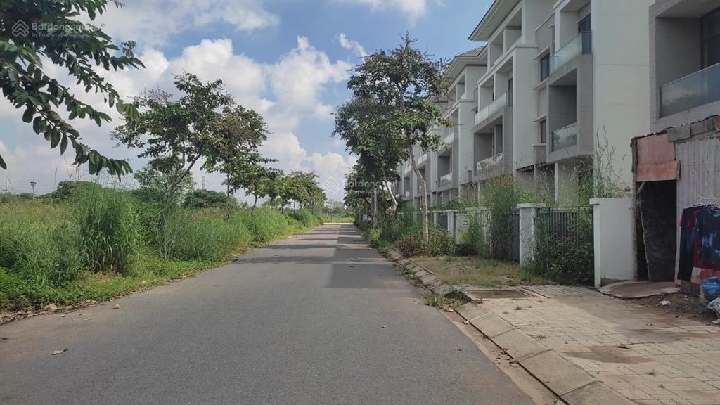 Bán gấp lô sổ đỏ cát lái trục c5.07 gần trường học sạch đẹp 78tr/m  0902 688 ***