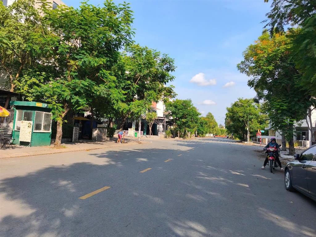 Hot! lô sổ đỏ cát lái 5x20 đường 12m hướng đông nam 71tr/m rẻ nhất thị trường