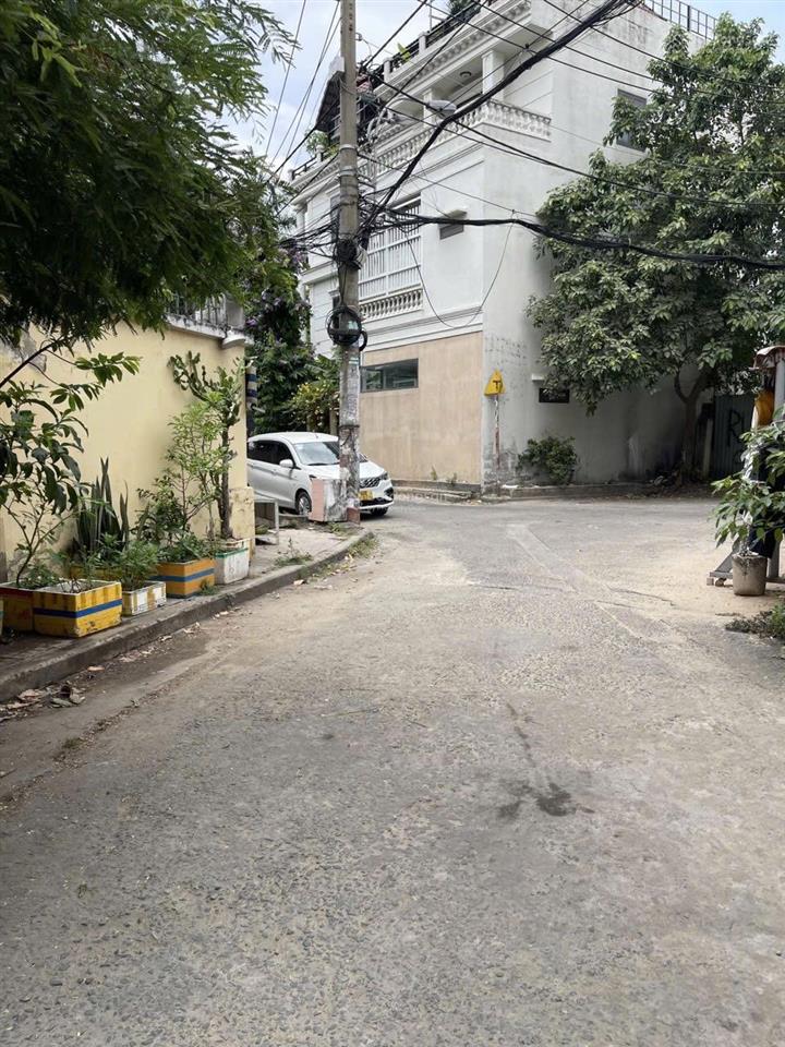 Bán nhà 82m2 hẻm 3m nguyễn văn săng giá 5,7 tỷ mua đất được nhà  tóp hậu. vị trí ổn