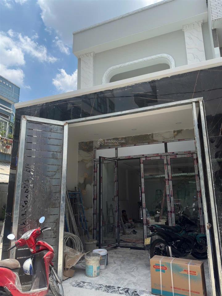 Nhà đẹp căn góc 2mt hẻm 6m đều vừa ở vừa kd  ngang khủng 5m dtsd 70m 6,7ty