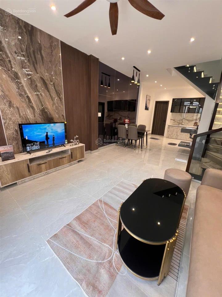 Nhà 414m vuông vức có pn dưới trệt cho người lớn tuổi dtcn 56m sát chợ tân hương và aeon mall tphu
