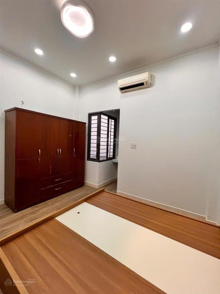 Nhà đẹp ở ngay, có nội thất cơ bản hẻm 6m, sổ đẹp 5,3 tỷ