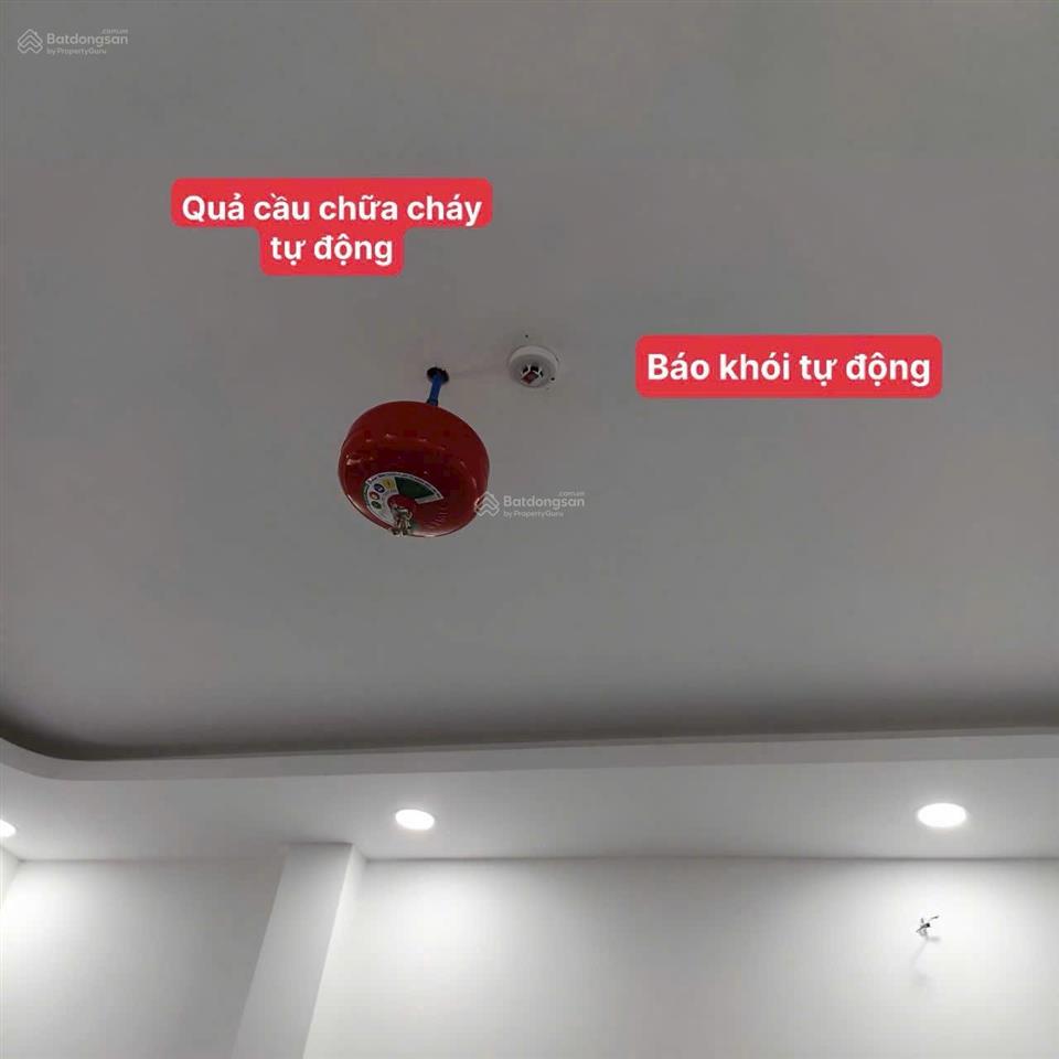 Chdv 10p lớn thu nhập 60tr/tháng sát vách celadon city giá 9,2 tỷ  pccc đầy đủ