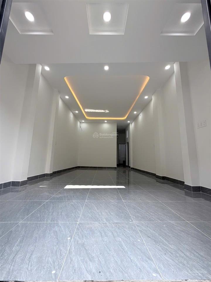 Chdv 10p lớn thu nhập 60tr/tháng sát vách celadon city giá 9,2 tỷ  pccc đầy đủ