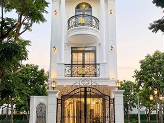 Nhà mới 3 tầng khu k1 với 4pn, 4wc, có sân đậu ô tô, dọn vào ở ngay, chỉ 5,95 tỷ