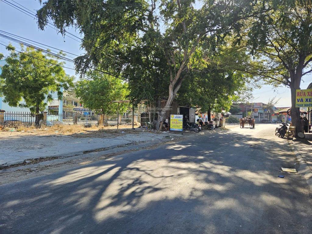 Cần bán căn nhà tâm đắc dọn vào ở ngay gần trường tiểu học phú quý 1