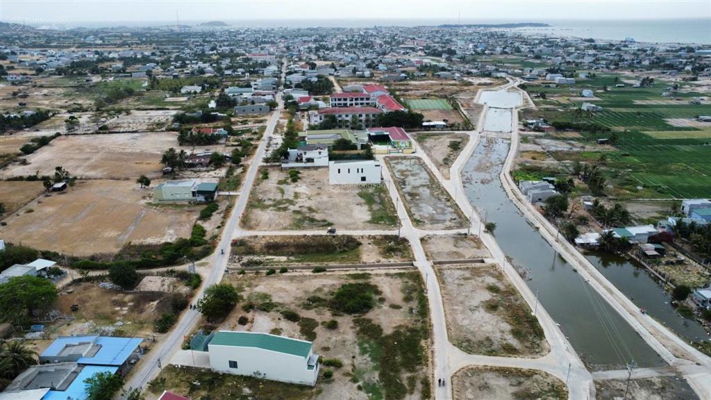144m2 thổ cư gần biển, gần trường, chợ, ủy ban xã. chỉ 930 triệu
