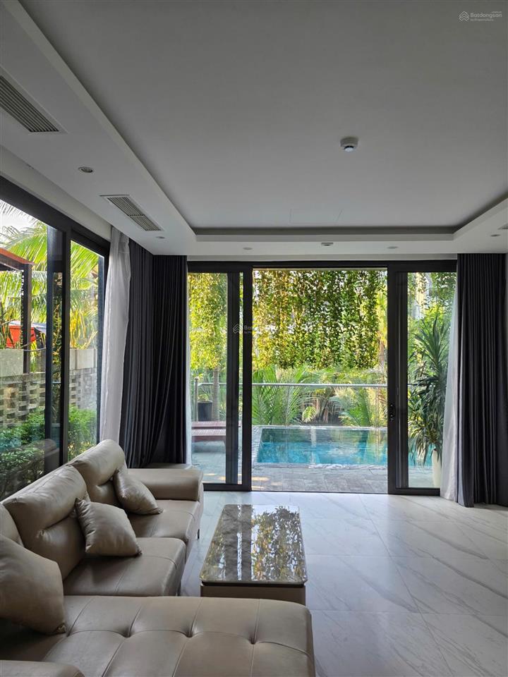 Cho thuê biệt thự casamia 5pn full nội thất gần hoiana và vinpearl