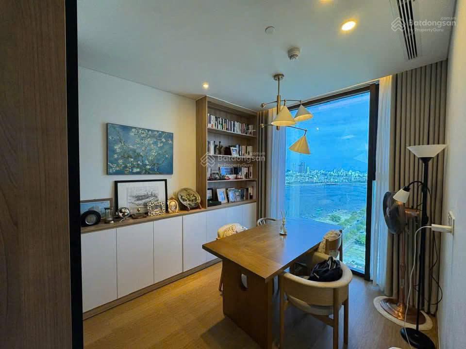 Bán gấp căn hộ 2pn góc sam towers, dòng tiền cho thuê 30tr/tháng, sẵn sổ hồng