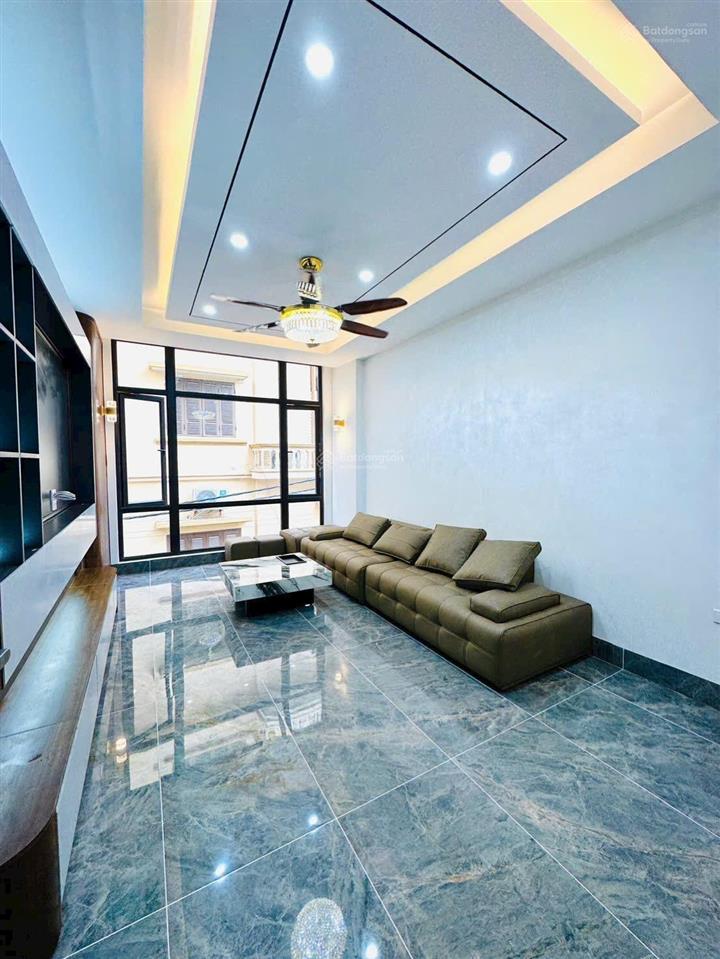 Bán nhà riêng 51,9m2 tại số 15 ngõ 353 bát khối, 13,8 tỷ giá ưu đãi, uy tín