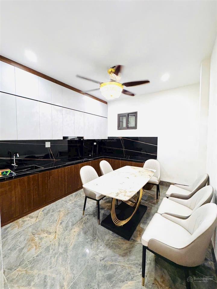 Bán nhà riêng 51,9m2 tại số 15 ngõ 353 bát khối, 13,8 tỷ giá ưu đãi, uy tín