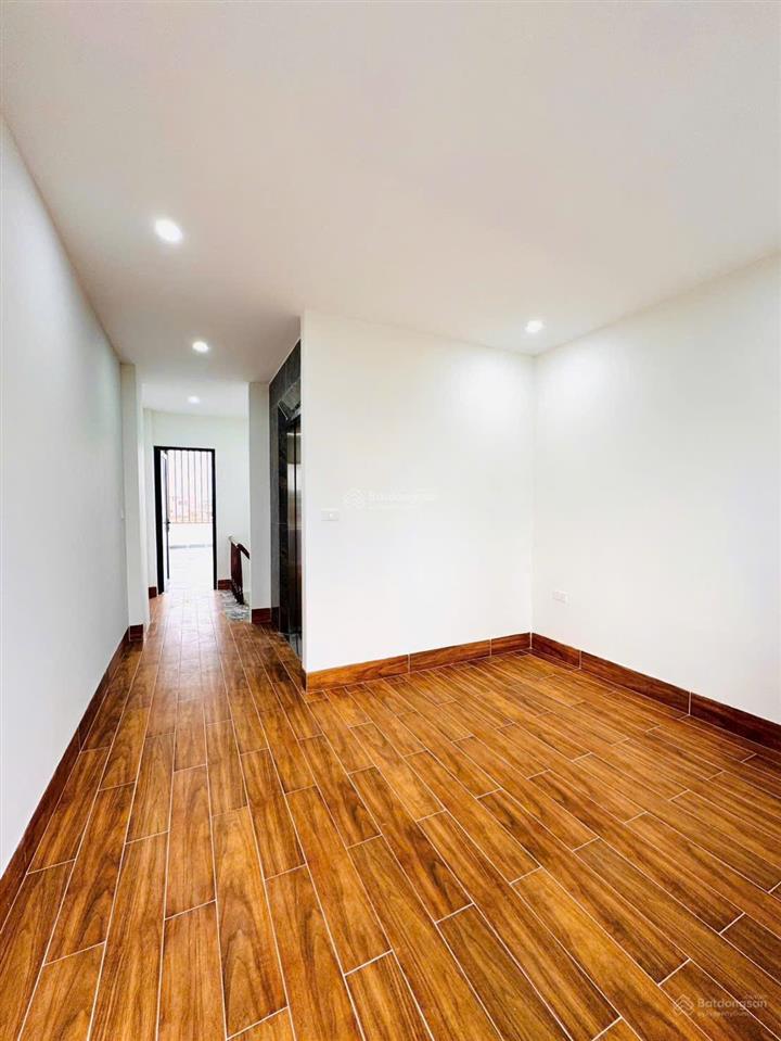 Bán nhà riêng 51,9m2 tại số 15 ngõ 353 bát khối, 13,8 tỷ giá ưu đãi, uy tín
