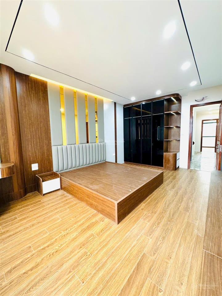 Bán nhà riêng 51,9m2 tại số 15 ngõ 353 bát khối, 13,8 tỷ giá ưu đãi, uy tín