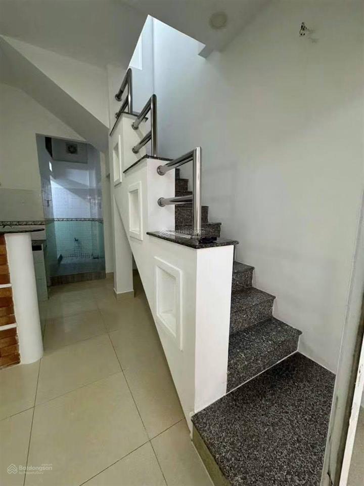 Bán nhà  hẻm 1074 phạm thế hiển p.chánh hưng tp.hcm.3 tỷ 890 nhà hẻm sát mặt tiền phạm thế hiển