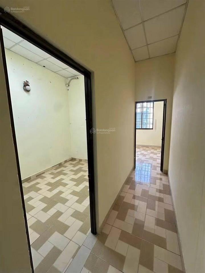 Bán nhà  hẻm 1074 phạm thế hiển p.chánh hưng tp.hcm.3 tỷ 890 nhà hẻm sát mặt tiền phạm thế hiển