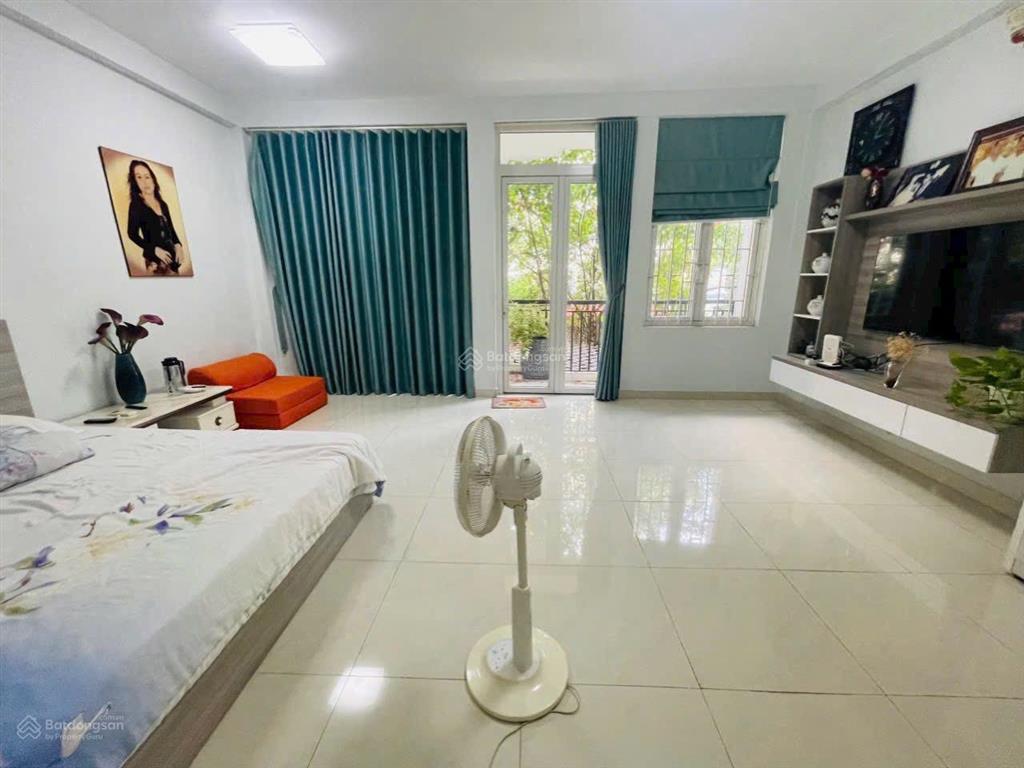 Nhà ngay kdc tân quy đông p . tân hưng dt 6 x 18m giá 19,5 tỷ có thương lượng