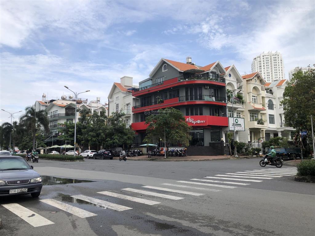 Bán nhà góc 2 mặt tiền đường vị trí đẹp giá 40 tỷ có thang máy