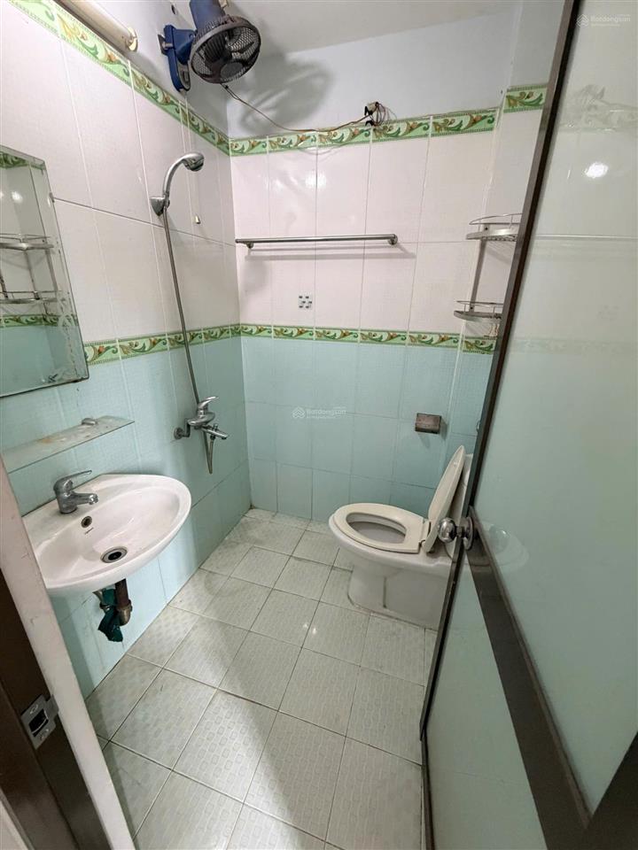 Bán nhà mặt tiền tân xuân 3  ngay trung tâm hành chính hóc môn