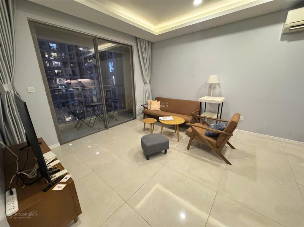 Millenium 3pn full nội thất, view thành phố và pháo hoa. bán giá tốt 12.2 tỉ bao gồm hết