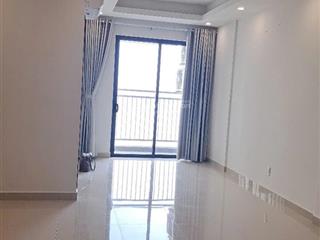 Cho thuê nhanh q7 riverside đào trí, căn 1pn trống chỉ 8,5 triệu.  0906 361 ***