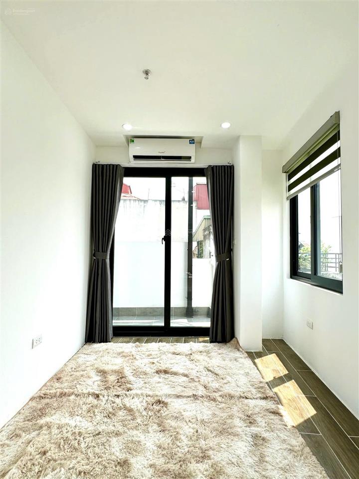 Chính chủ bán tòa nhà dòng tiền trung tâm bồ đề long biên 8 tầng full nội thất thu nhập 80tr/tháng