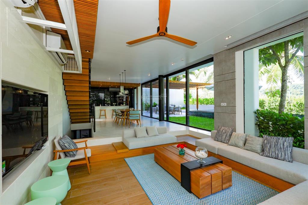 Bán bt sailing club tại phú quốc, 320m2, 4pn, 5wc. cam kết thuê 60tr/tháng, giá 23tỷ
